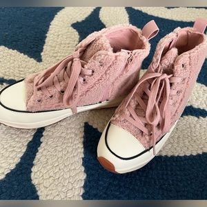 Aubrey Sherpa High Top Platform Sneakers Size 7